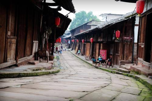 湘潭市商务局:启动生活必需品市场保供工作
